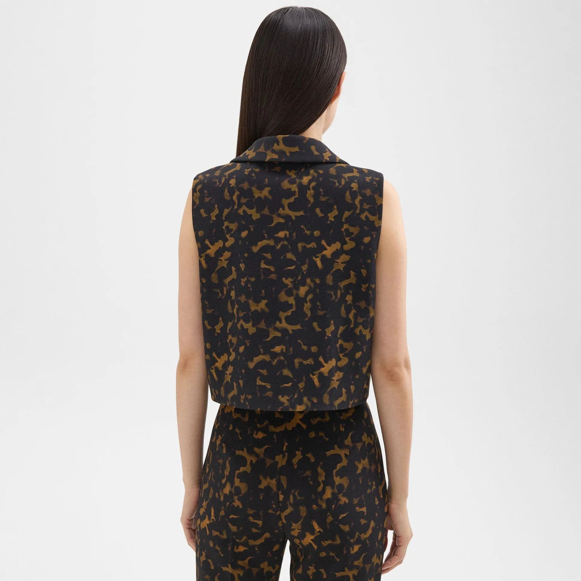Theory Cropped Sleeveless Polo In Tortoiseshell Printed Crepe-Women Tops