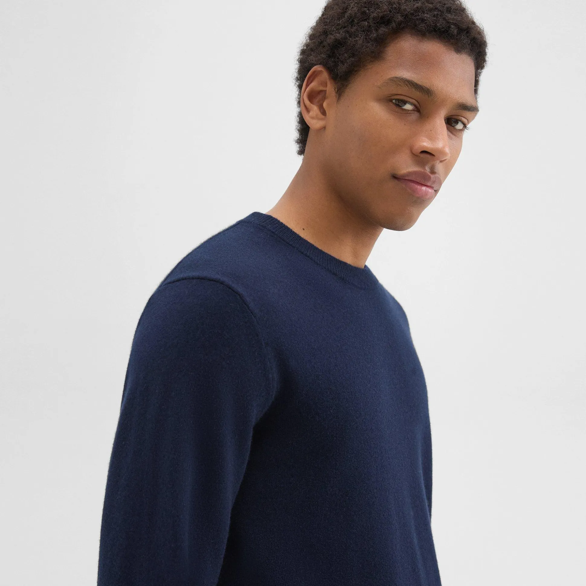 Theory Hilles Crewneck Sweater In Cashmere-Men Sweaters + Cardigans