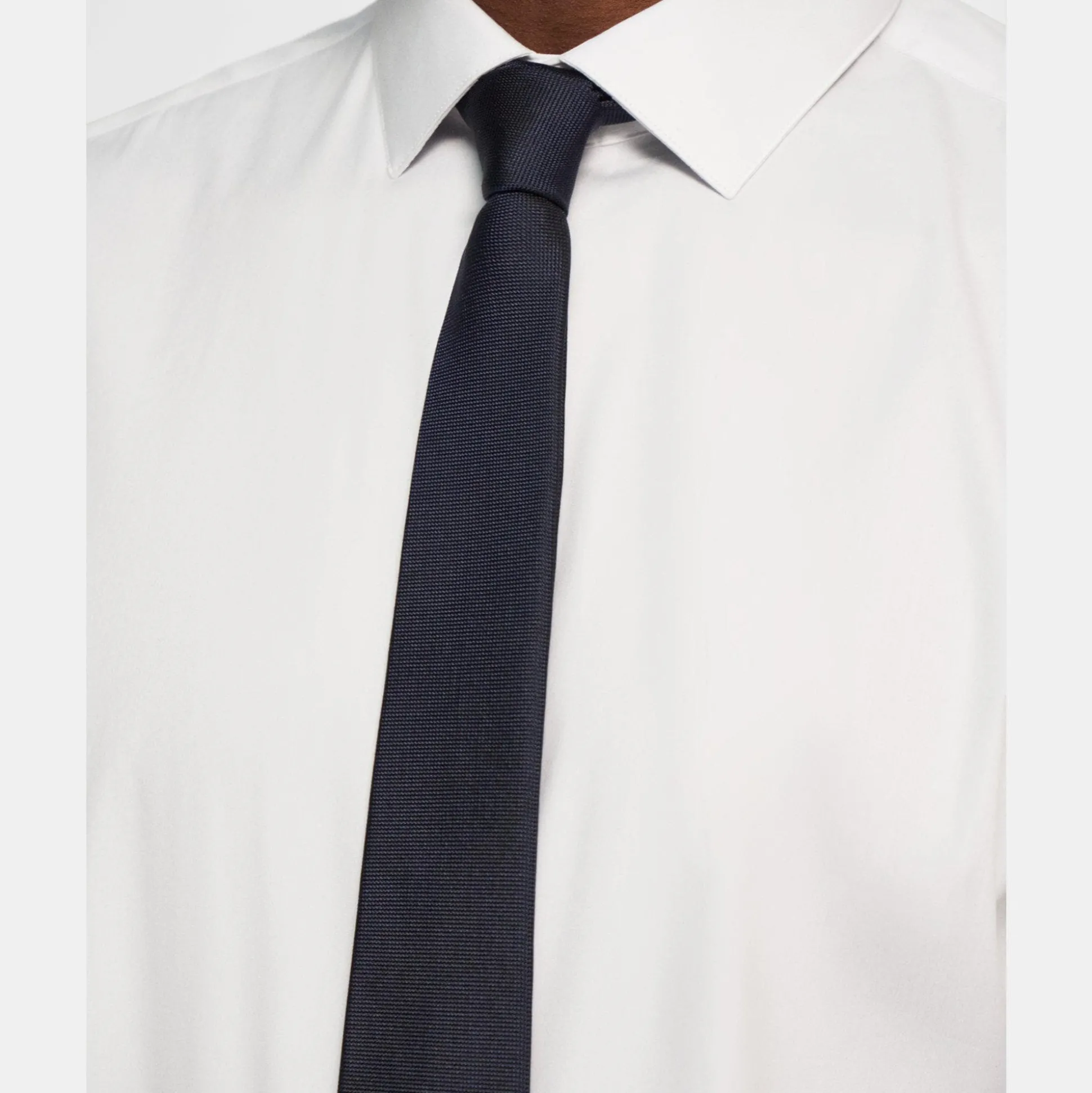 Theory Roadster Slim Tie In Silk-Men Accessories