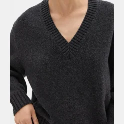 Theory V-Neck Sweater In Recycled Wool-Cashmere-Women Sweaters + Cardigans